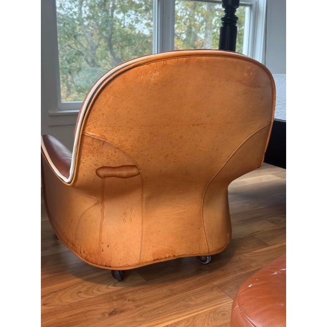 1990s 1990s Lousiana Leather Lounge Chair With Ottoman by Vico Magistretti for De Padova For Sale - Image 5 of 9
