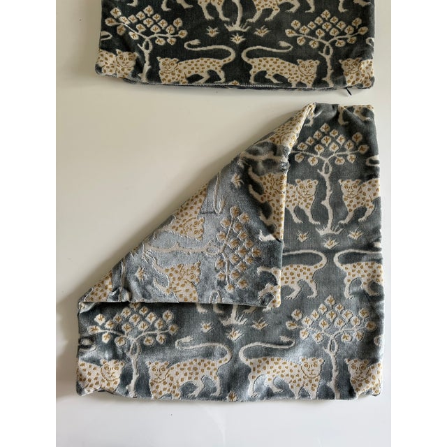 Figurative Shumacher Woodland Leopard Velvet Pillow Covers For Sale - Image 3 of 5