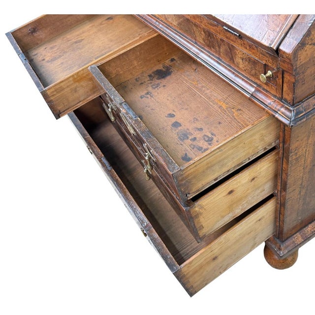 Brown Queen Anne Walnut Bureau, 1705 For Sale - Image 8 of 18