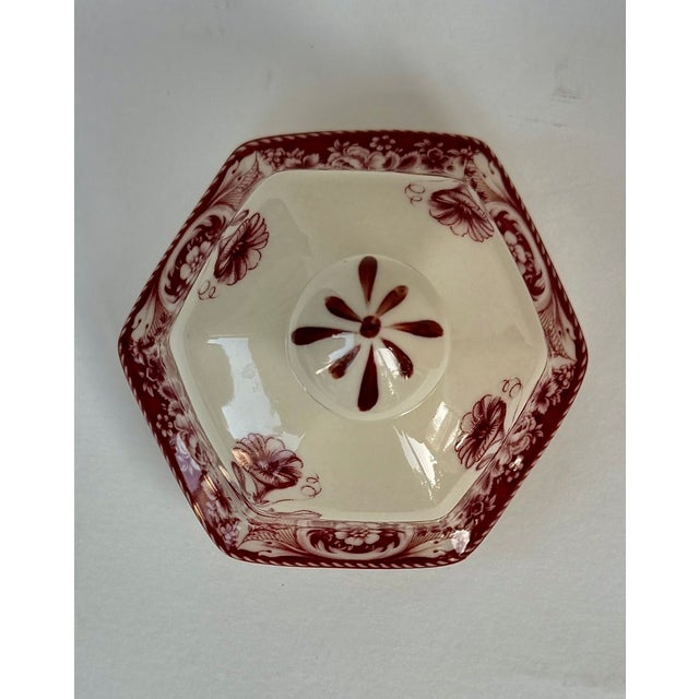Mid 20th Century English Red and White Chinoiserie Transferware Porcelain Lidded Jar For Sale - Image 5 of 12
