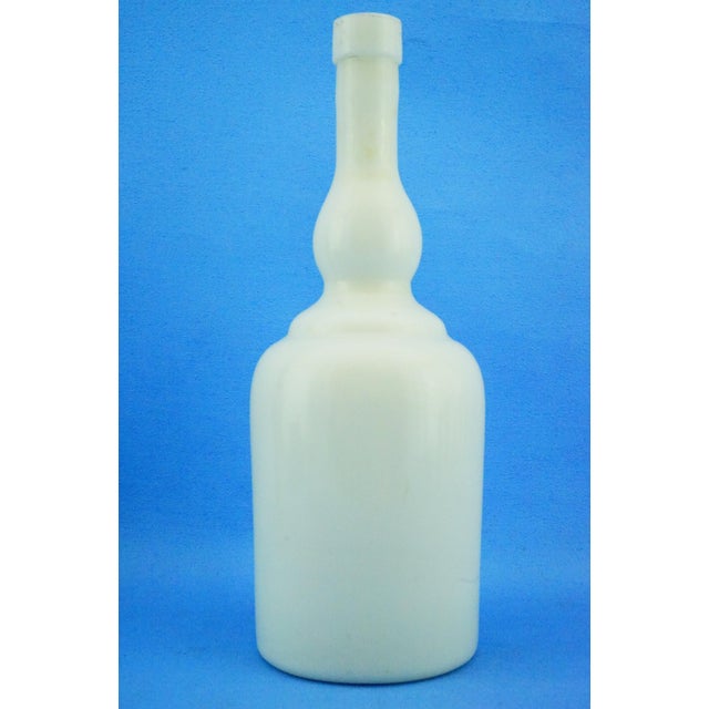 19th Century Morandi Bottle Vase in White Opaline Milk Glass attributed to Salviati Murano, Italy For Sale - Image 4 of 18