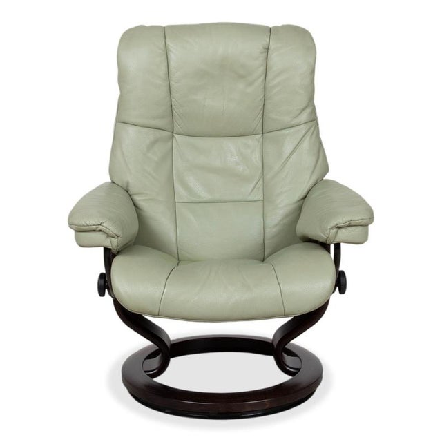 Mayfair Leather Armchairs in Green Sage with Ottoman and Reclining Function from Stressless, Set of 4 For Sale - Image 18 of 18