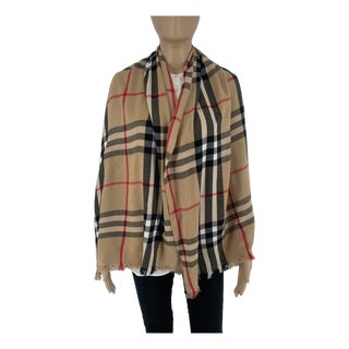 Burberry Brown Plaid 100% Cashmere Scarf For Sale