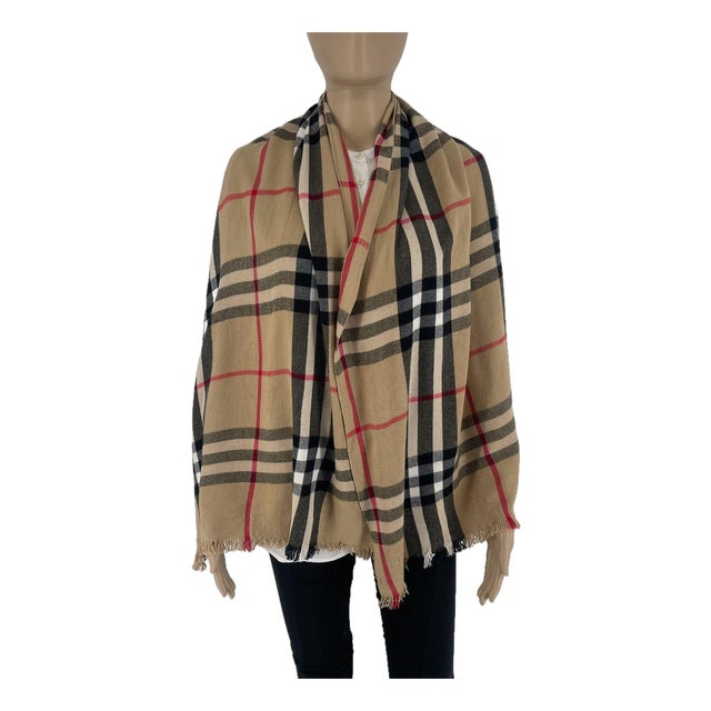 Burberry Brown Plaid 100% Cashmere Scarf For Sale