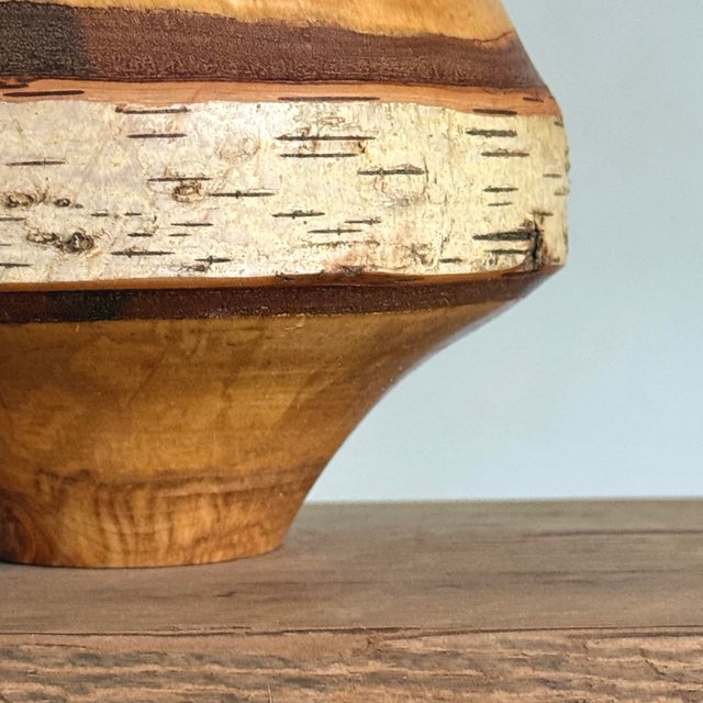 Vintage Hand-Turned Paper Birch Studio Art Vessel by Norris White – Signed (1999) For Sale In Philadelphia - Image 6 of 8