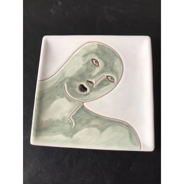 Early 21st Century Italian Ceramic Painted Men Plates - A Pair For Sale - Image 4 of 7