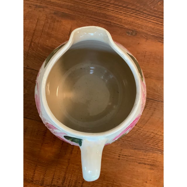 Ceramic Hand‑Painted Artisan Floral Pitcher by Beth Sartin for Marshall Pottery, 2003 – Signed Texas Folk Art. Cottagecore Decor & Collector Piece For Sale - Image 7 of 9