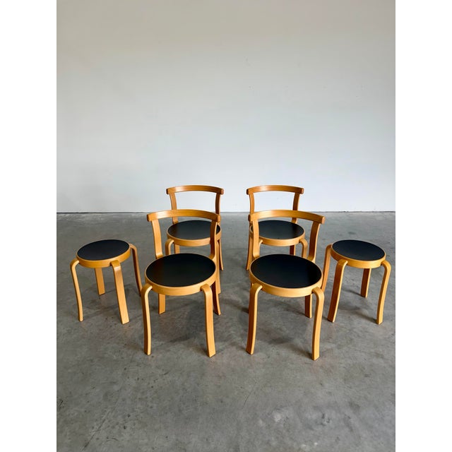 Black Vintage Rud Thygesen and Johnny Sørensen for Magnus Olesen 8000 Series Dining Set, 7pcs For Sale - Image 8 of 12
