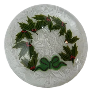 Paperweight Christmas Holly Wreath Vintage C. 1983 P Perthshire Scotland Post-Modern