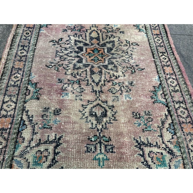 1960s Vintage Turkish Oushak Faded Pink Rug - 3′2″ × 4′9″ For Sale - Image 9 of 11