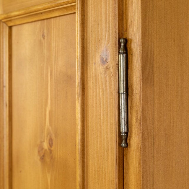 Softwood 2-Door Linen Cupboard For Sale - Image 6 of 10