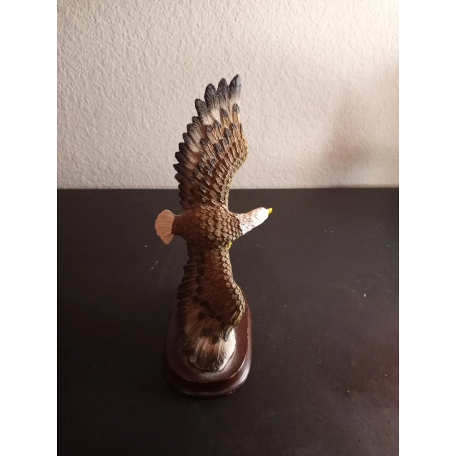 American Bald Eagle Resin Sculptures - Set of 2 For Sale - Image 10 of 12