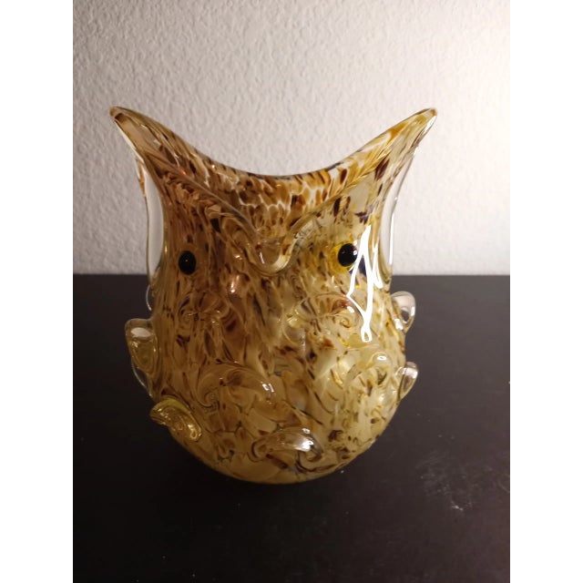 Cream Art Glass Speckled Owl Face Vase For Sale - Image 8 of 10