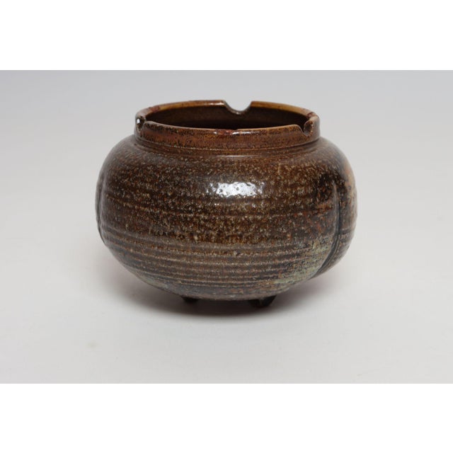 Mid-Century Modern Vintage Bulbous Form Studio Pottery Earth Tone Footed Planter by Deanna Nichols For Sale - Image 3 of 18