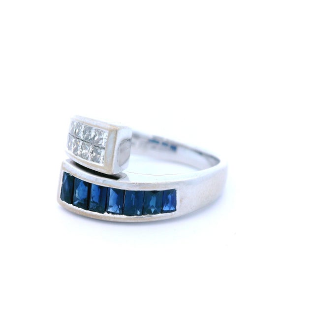 Contemporary 1980s 14k White Gold Natural Sapphire & Diamond Bypass Ring, Size 6.75 For Sale - Image 3 of 7