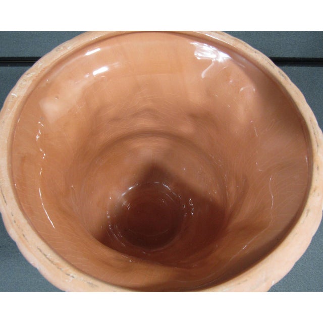 1970s Vintage Neoclassical Ceramic Pedestal Urn Planter With Grape Leaves For Sale - Image 11 of 14