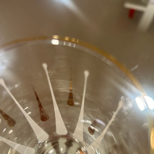 1960s Mid Century Modern Tear Drop Tall Glass With Interchanging Long Frosted and Gold Tear Drops For Sale - Image 5 of 7