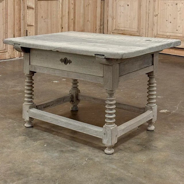 Rustic European 17th Century Spanish End Table ~ Side Table For Sale - Image 3 of 12