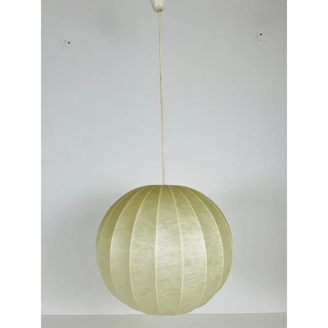 Plastic Mid-Century Modern Round Cocoon Pendant Lamp, 1960s, Italy For Sale - Image 7 of 10