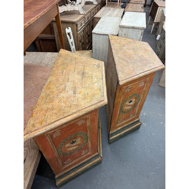 French 18th. C. Italian Painted Pair of Cabinets From Tuscany For Sale - Image 3 of 9