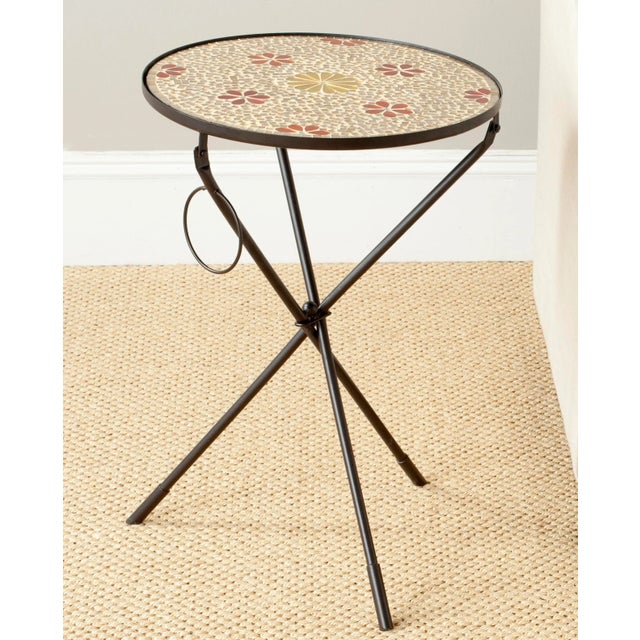 Modern Stuart Side Table in Gold For Sale - Image 3 of 4