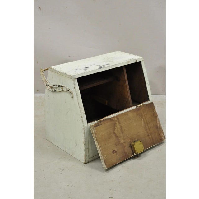 Early 20th Century Vintage Arts & Crafts Wooden Green Painted Shoe Polish Box Tool Chest For Sale - Image 5 of 12