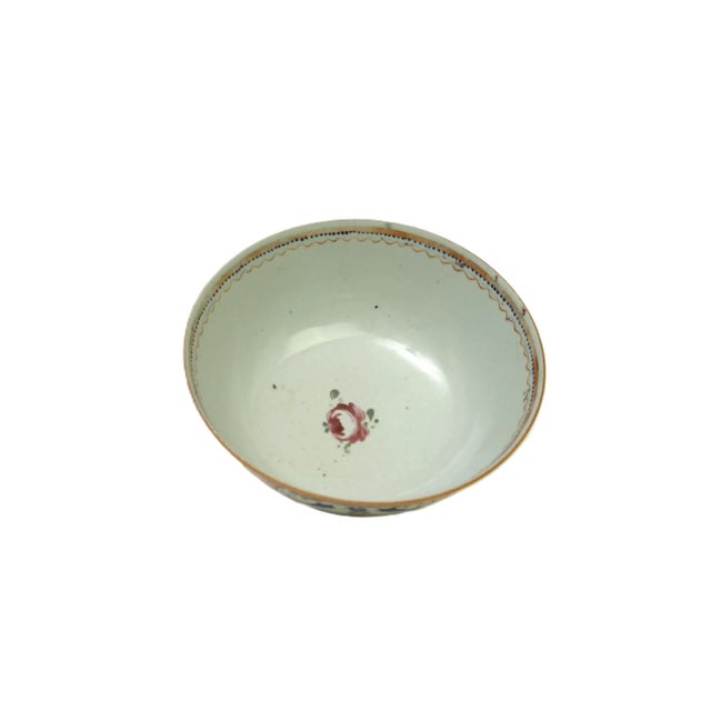 Early Chinese Export Qianlong Famille Rose Bowl - 8" - c.1790-1810 For Sale - Image 10 of 11