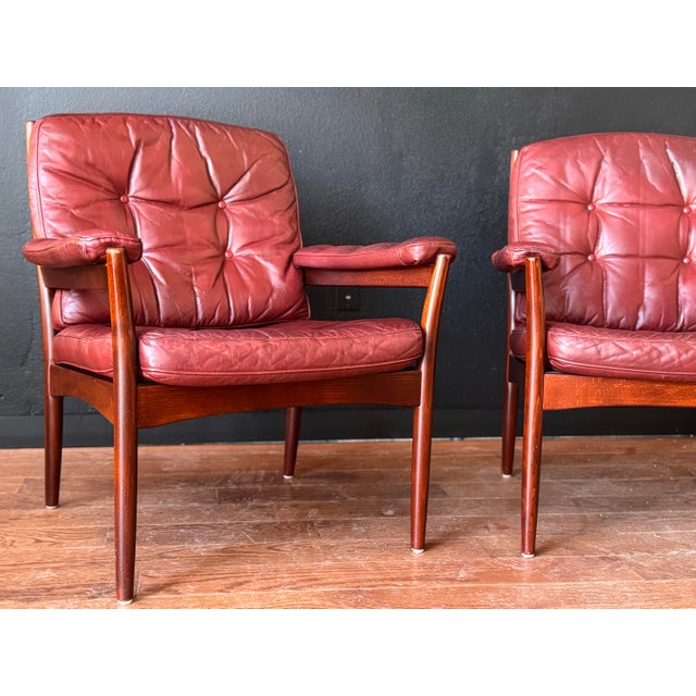 1960s Pair of Swedish Mid-Century Modern Teak Lounge Chairs by Göte Möbler, Original Leather For Sale - Image 11 of 12