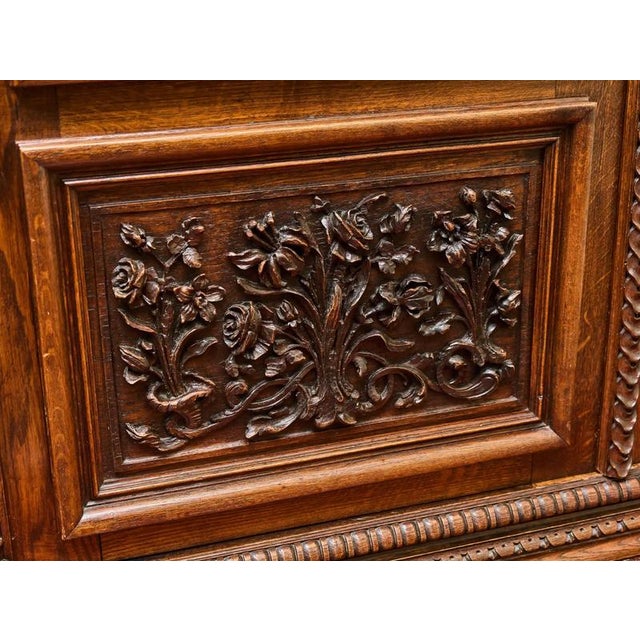Wood 19th Century Renaissance Oak Bookcase For Sale - Image 7 of 13