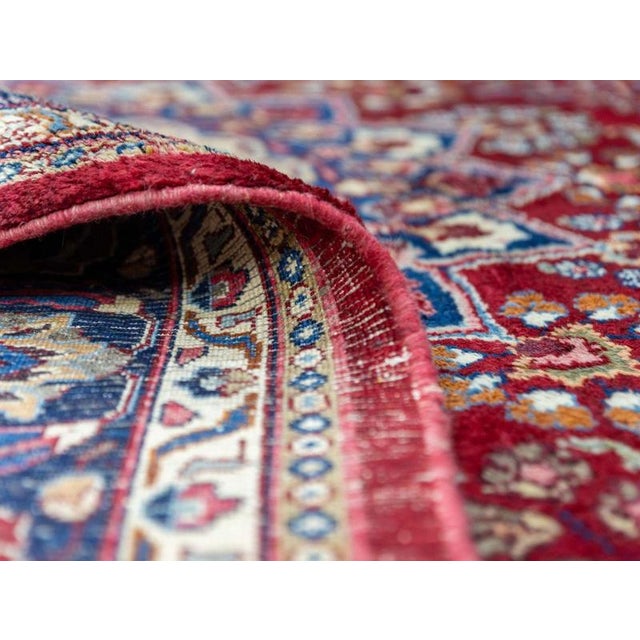 Hand-Knotted Sabzevar Rug in Wool For Sale - Image 5 of 16