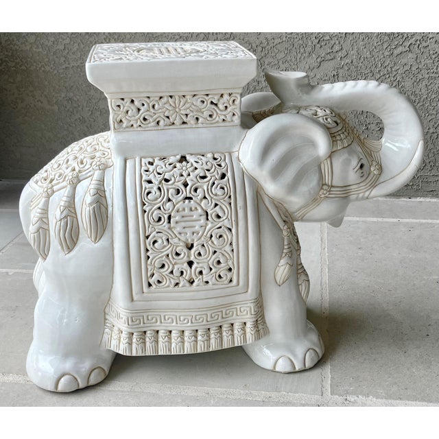 Excellent Pre-Owned Condition. This retro handsome fellow is looking for a new place to hang out, your home perhaps? Kept...