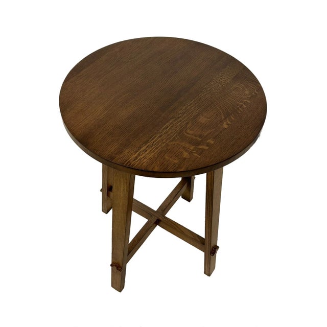Mission Arts and Crafts / Mission Style Oak Round End Table - Walnut For Sale - Image 3 of 4