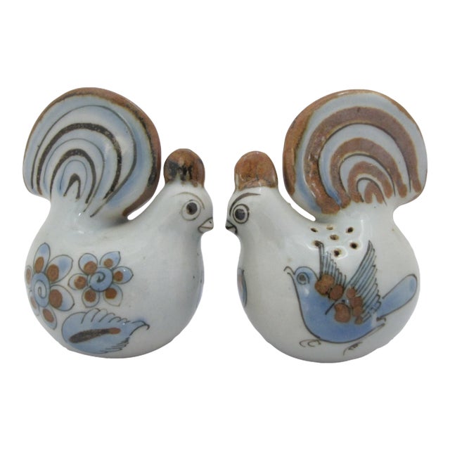 1960s Ken Edwards El Palomar Chicken Tonala Mexican Farmhouse Salt & Pepper Shakers - a Pair For Sale