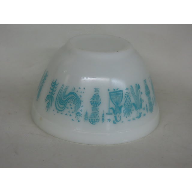 Mid Century Pyrex Amish Butterprint Mixing Bowl Farmhouse 4670b For Sale - Image 15 of 16