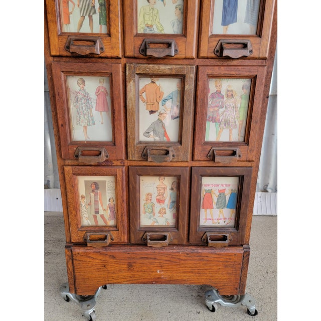 American Antique Pattern File Cabinet Early 20th Century American Tiger Oak For Sale - Image 3 of 18