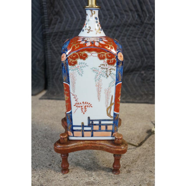 Mid 20th Century Mid Century Modern Marbro Lamp Co Japanese Imari Porcelain Table Lamp Chinoiserie Urn For Sale - Image 9 of 18
