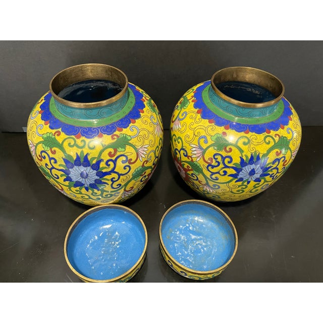 Pair of 19th Century Antique Chinese Cloisonné Jars For Sale In Boston - Image 6 of 7