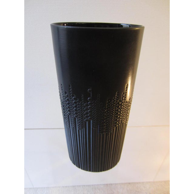 Ceramic Black Rosenthal Relief Vase by Tapio Wirkkala, 1970s For Sale - Image 7 of 7
