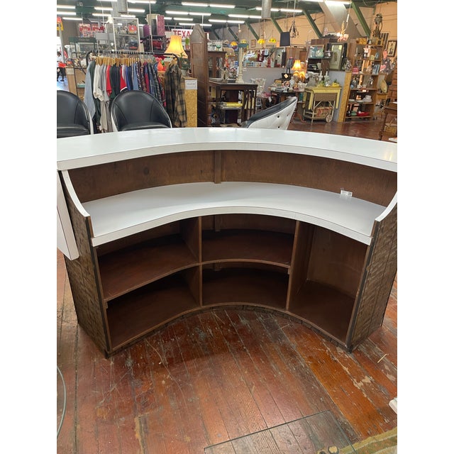 Mid 20th Century Hollywood Regency Tufted Four-Seat Swivel Bar With Matching Stools, 5 Pieces For Sale In Los Angeles - Image 6 of 11