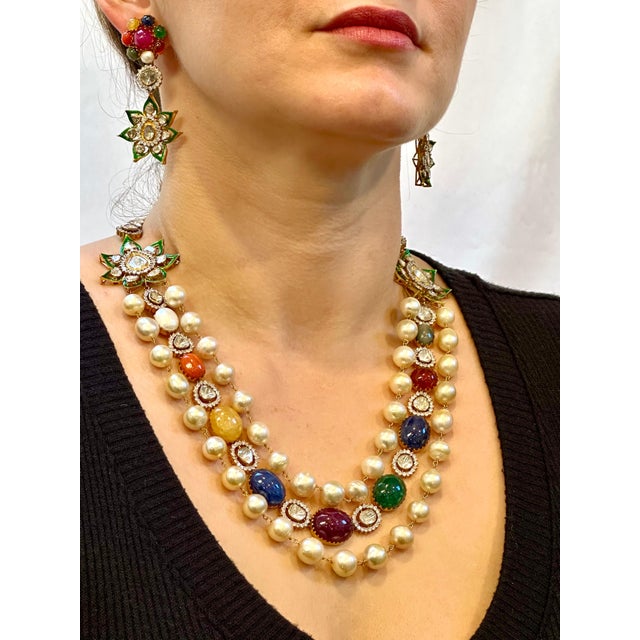 White Mughal Magnificenct Traditional Rose Cut Diamond & Navratan 18 Kt YG Bridal Set For Sale - Image 8 of 18