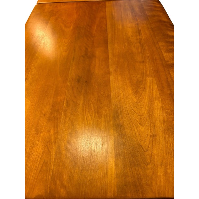 Wood 1950s Cushman Colonial Creations Draw Leaf Hard Rock Maple Dining Table For Sale - Image 7 of 11