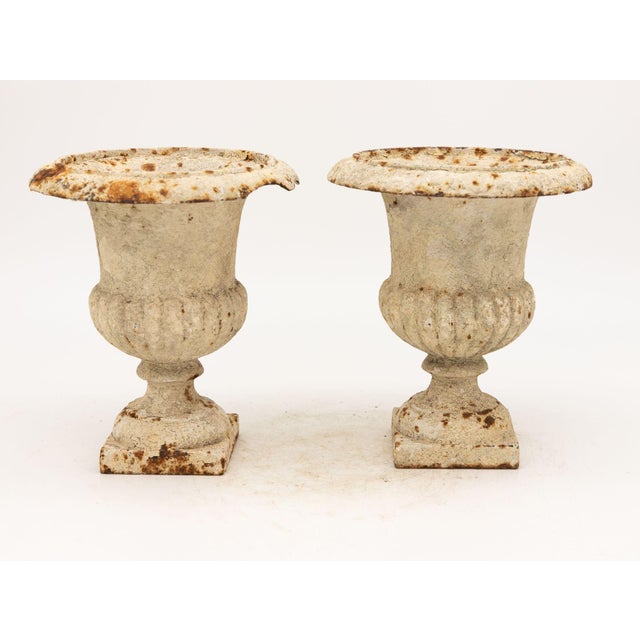 1920s Pair of White Cast Iron Urns, French Early 20th Century For Sale - Image 5 of 9