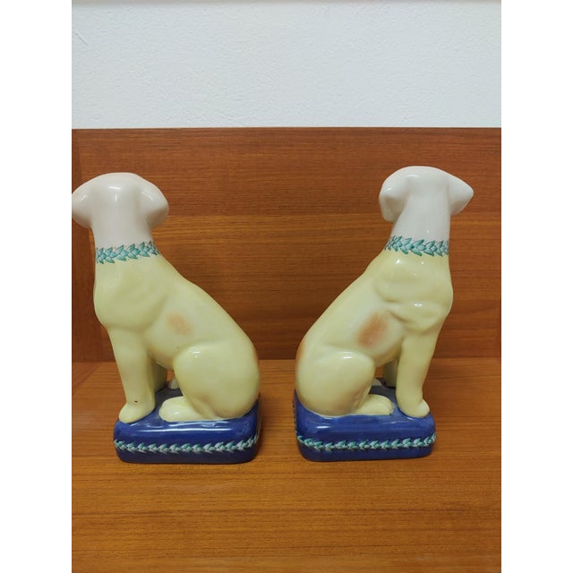 Contemporary Late 20th Century Elizabeth Marshall Attributed Porcelain Yellow Lab Figures, a Pair For Sale - Image 3 of 6