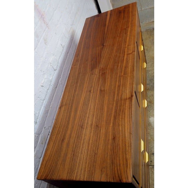 1960s Refreshing Mid Century Modern Walnut 9 Drawer Long Dresser Mainline Hooker For Sale - Image 9 of 12