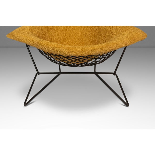 Mid-Century Modern Early Authentic Bird Lounge Chair W/ Matching Ottoman in Bouclé Attributed to Harry Bertoia for Knoll, Usa, C. 1960's For Sale - Image 14 of 18