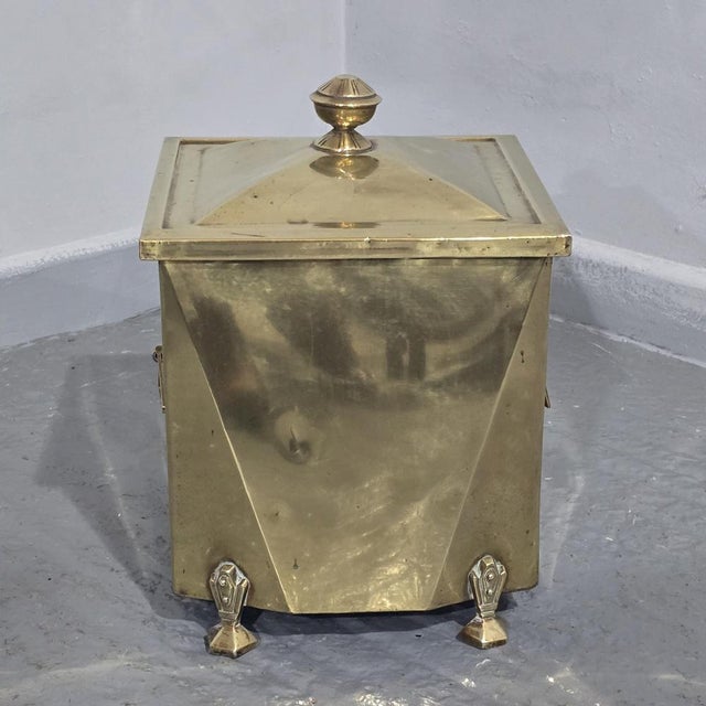 A very nice Art Deco brass coal bin, with original zinc liner, in very good overall original condition. 15" high 12" square