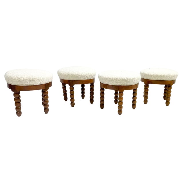 Mid-Century Modern Stools in Oak and White Bouclé Fabric, 1970s, Set of 4 For Sale
