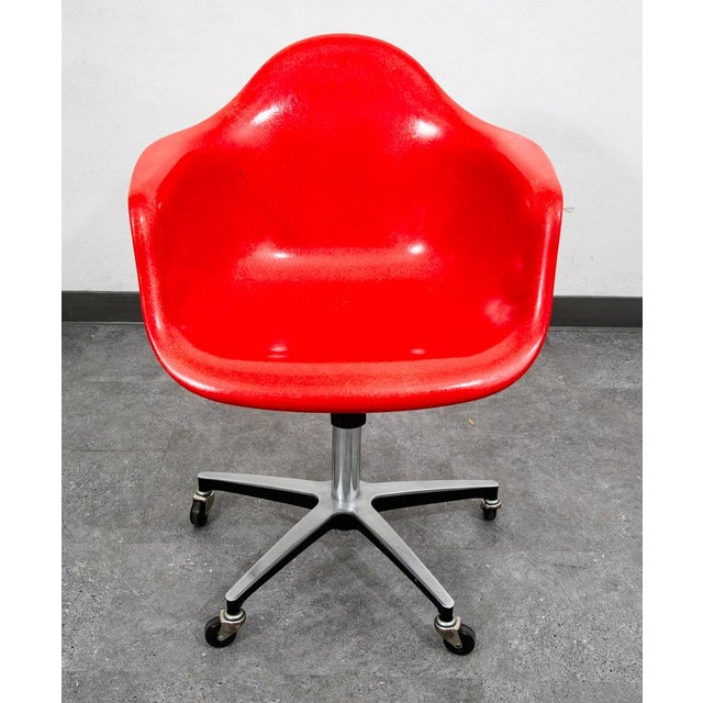 Mid-Century Modern Mid Century Modern Lounge Chair Ray Eames Herman Miller Red Arm Shell Modernica For Sale - Image 3 of 12