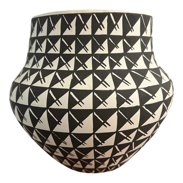 Late 20th Century Acoma Pueblo Pot For Sale