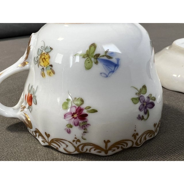 Porcelain Cups and Saucers with Gilt Edges and Floral Motifs from Meissen, 1950s, Set of 12 For Sale - Image 9 of 12